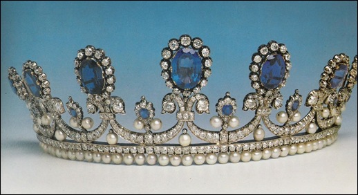 THE TREASURES OF THE DIAMOND FUND OF RUSSIA IN THE MOSCOW KREMLIN
